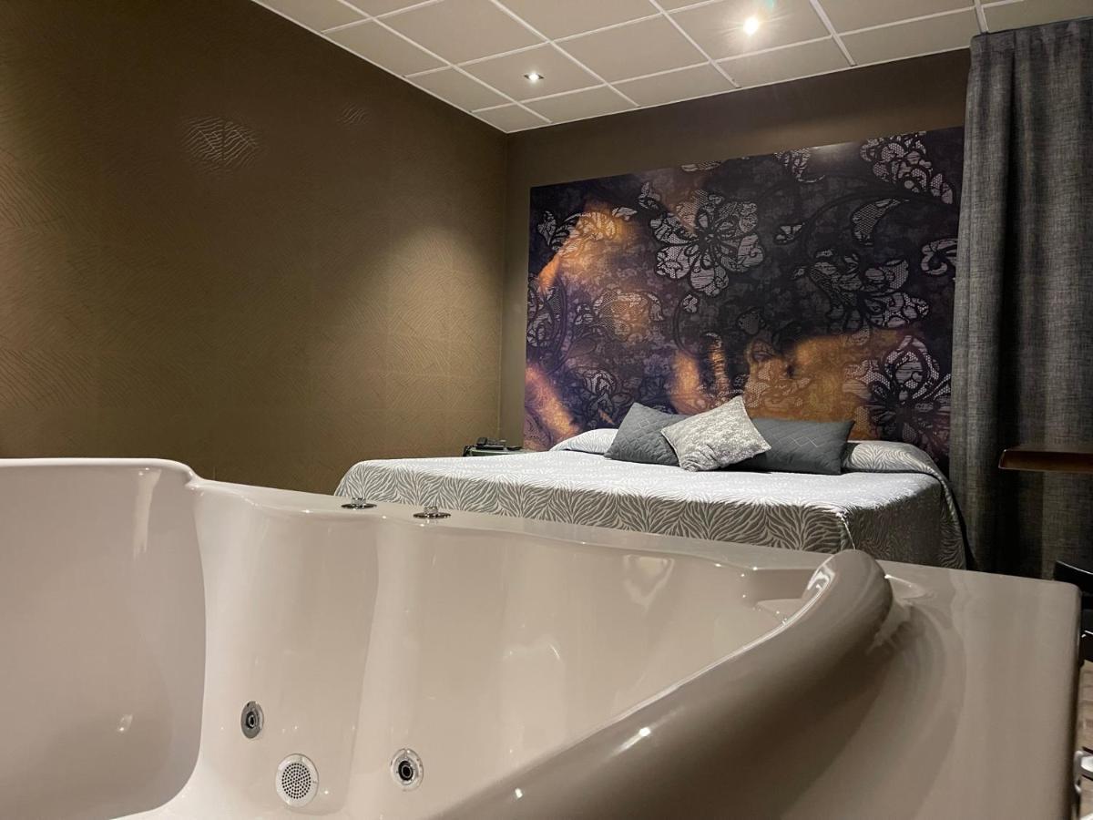 Motel Los Abedules Oviedo Dış mekan fotoğraf