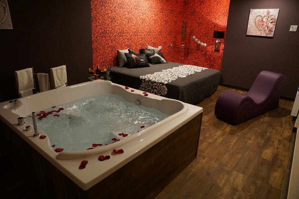 Motel Los Abedules Oviedo Dış mekan fotoğraf