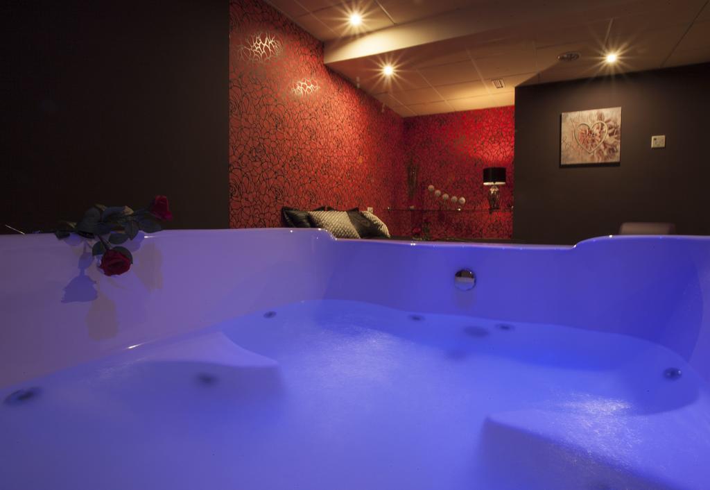 Motel Los Abedules Oviedo Dış mekan fotoğraf