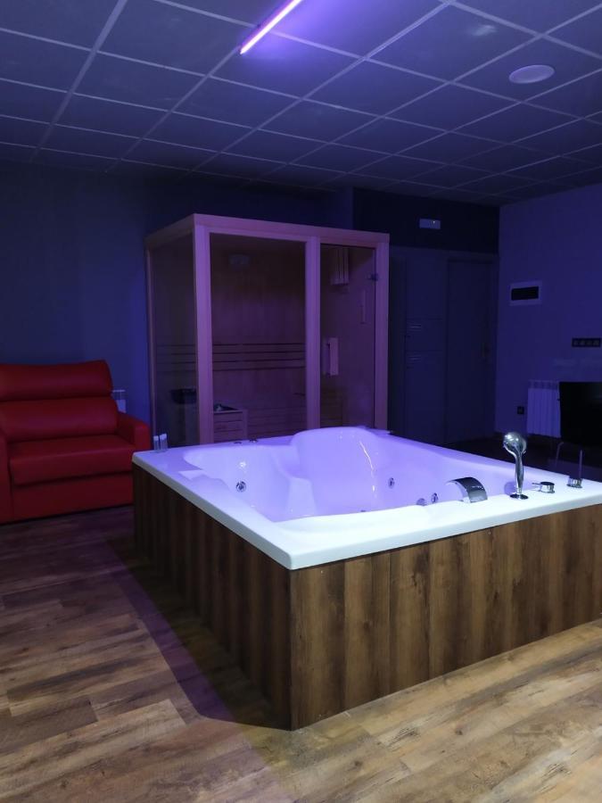Motel Los Abedules Oviedo Dış mekan fotoğraf